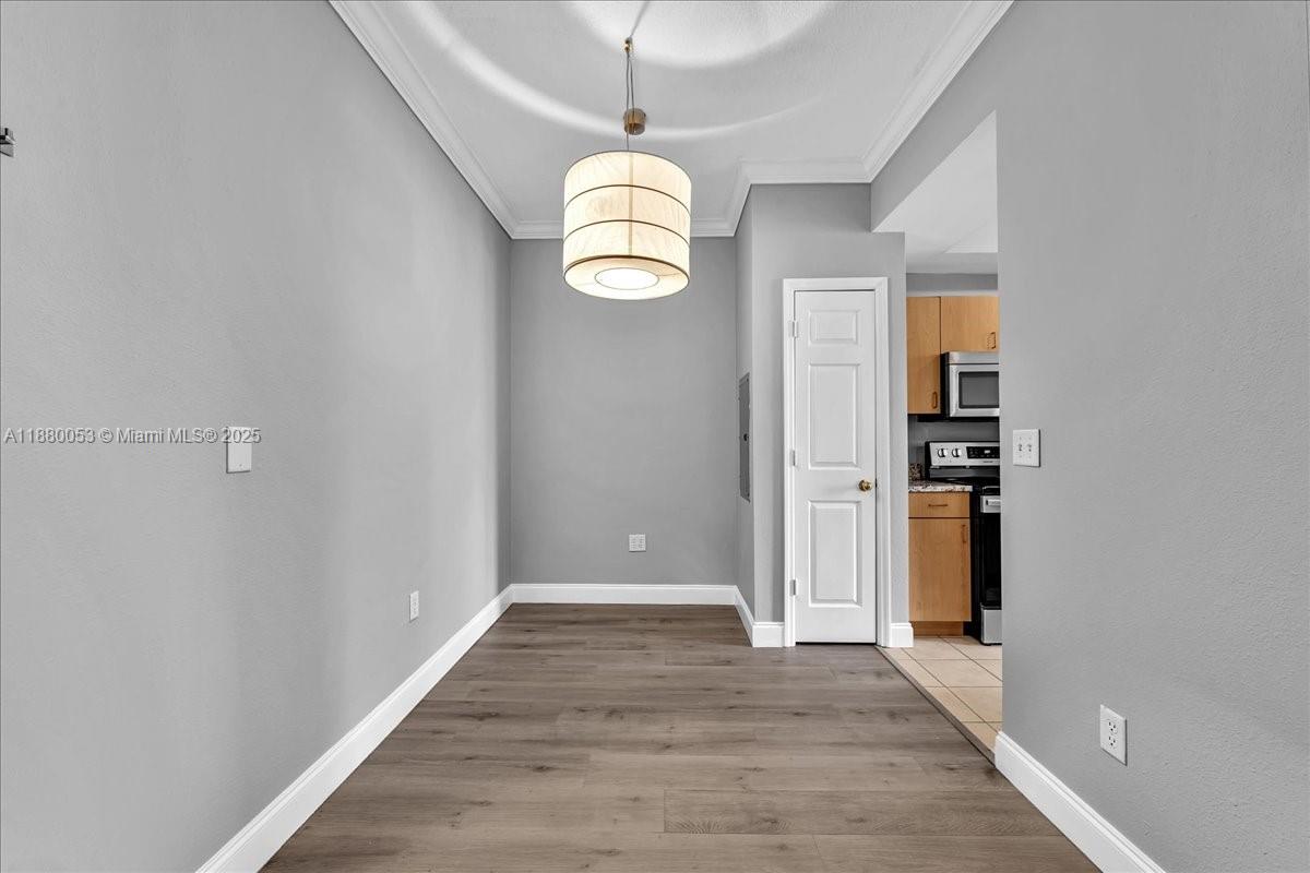 533 NE 3rd Ave 304