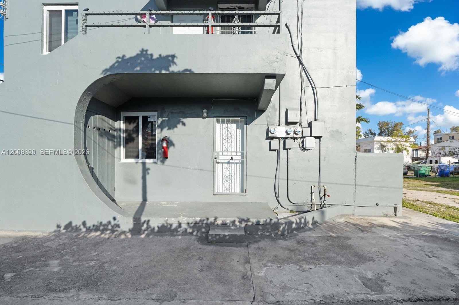 BRICKELL RIVERVIEW - Residential Income