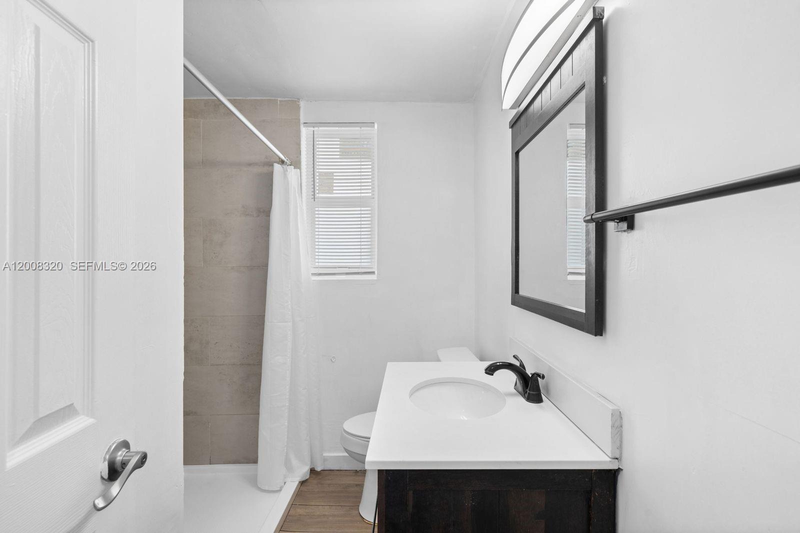 BRICKELL RIVERVIEW - Residential Income