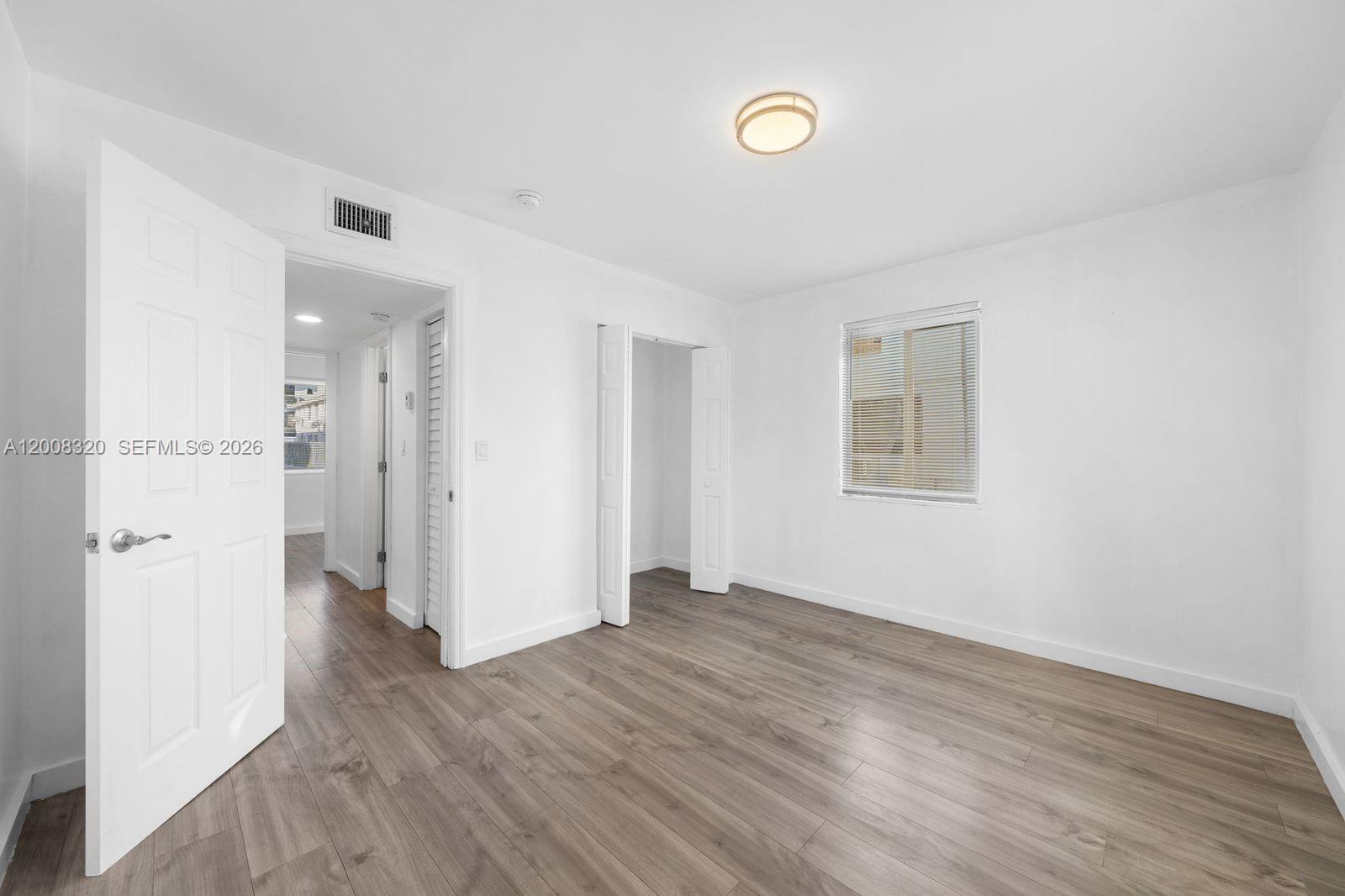 BRICKELL RIVERVIEW - Residential Income