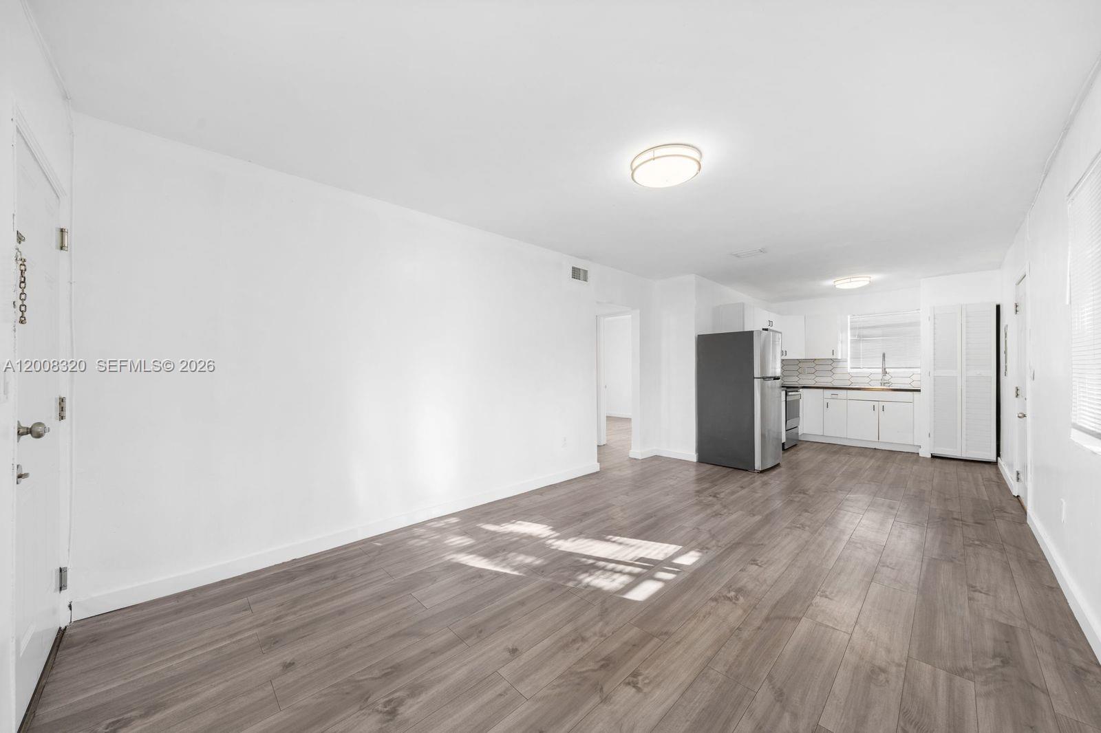 BRICKELL RIVERVIEW - Residential Income