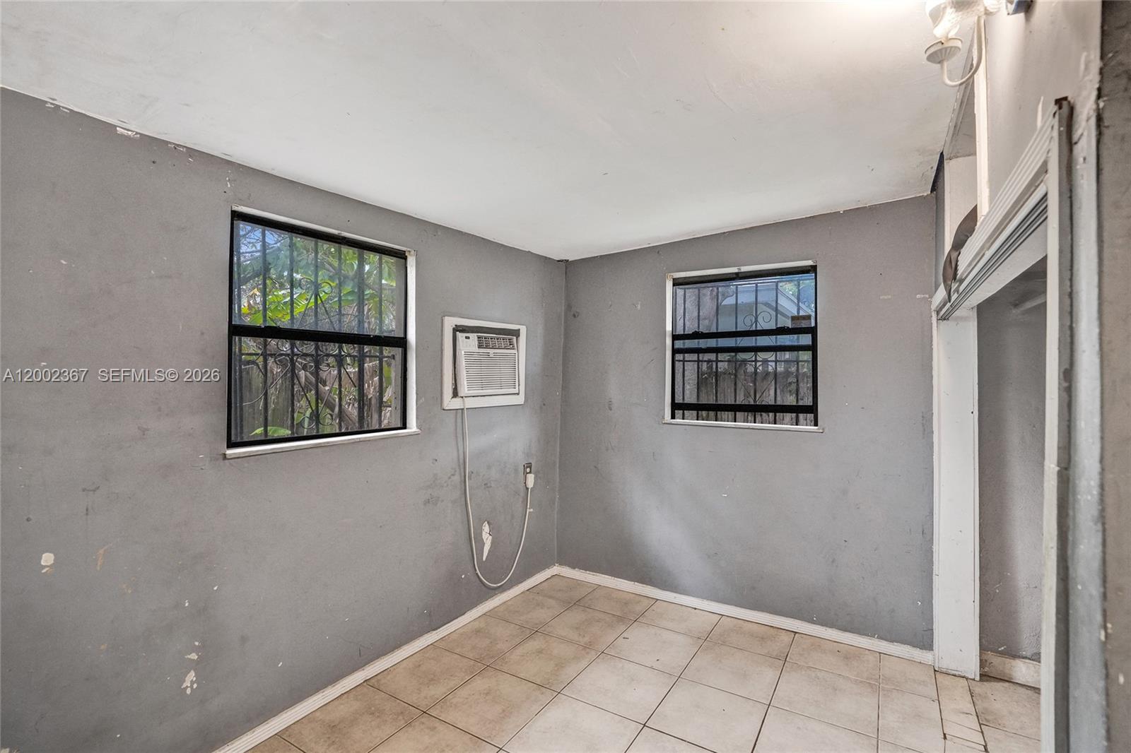 WEST BISCAYNE - Residential Income