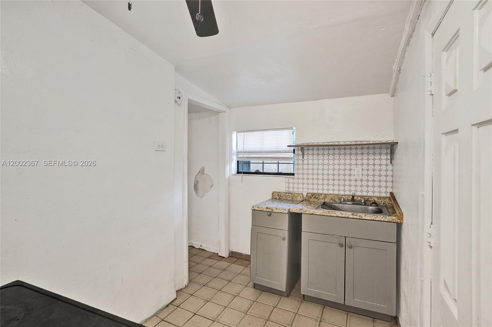 WEST BISCAYNE - Residential Income