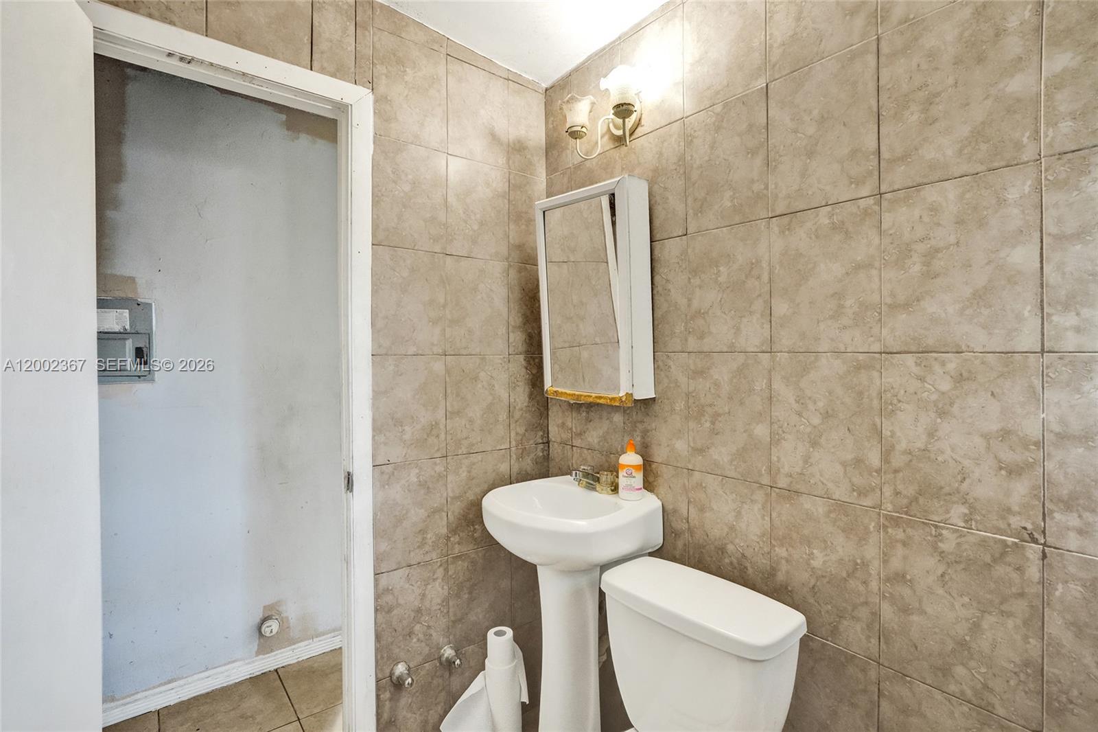 WEST BISCAYNE - Residential Income