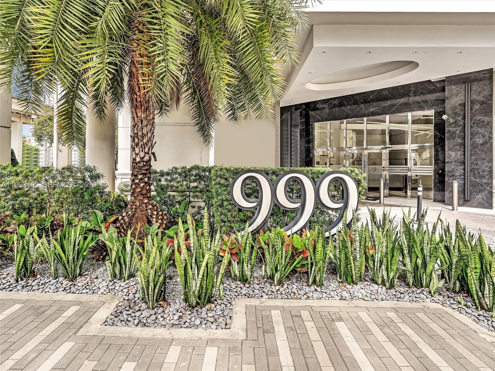 NINE AT MARY BRICKELL VIL - Residential