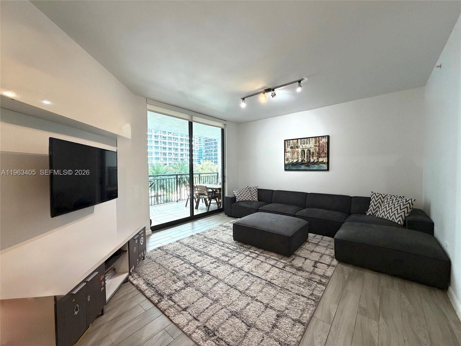 NINE AT MARY BRICKELL VIL - Residential
