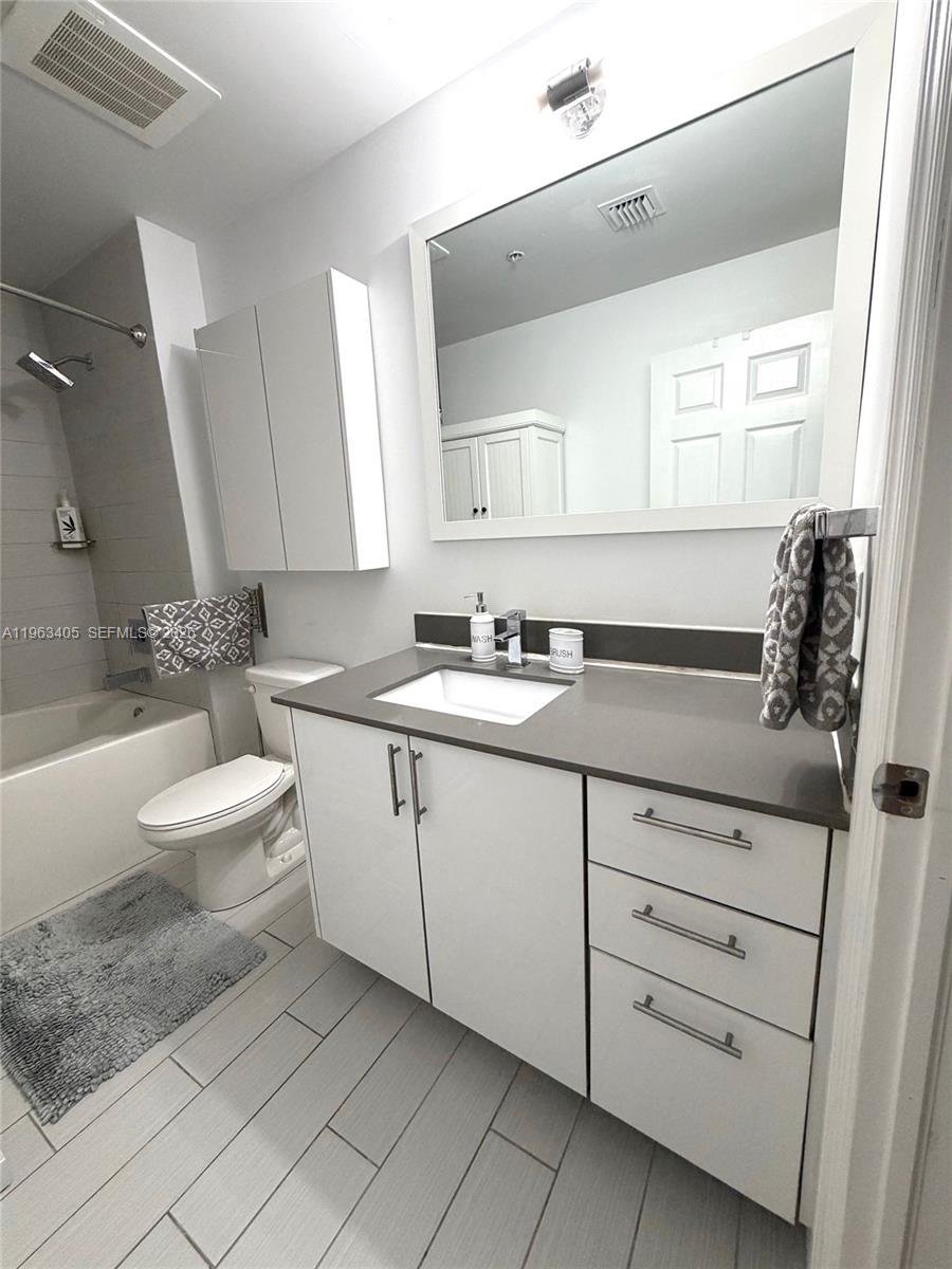 NINE AT MARY BRICKELL VIL - Residential