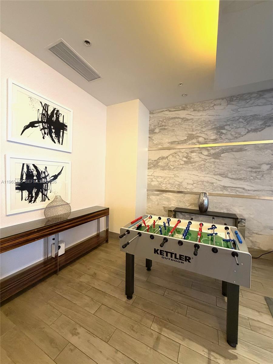 NINE AT MARY BRICKELL VIL - Residential