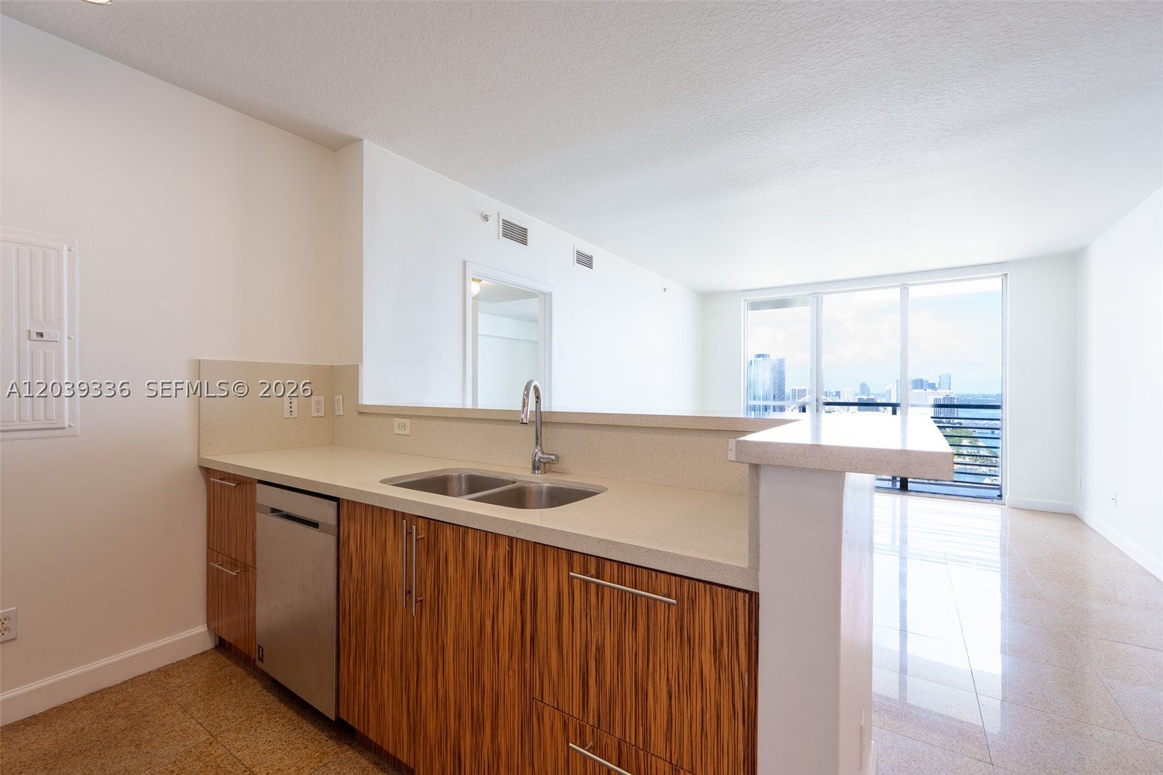 325 S BISCAYNE BLVD 4122