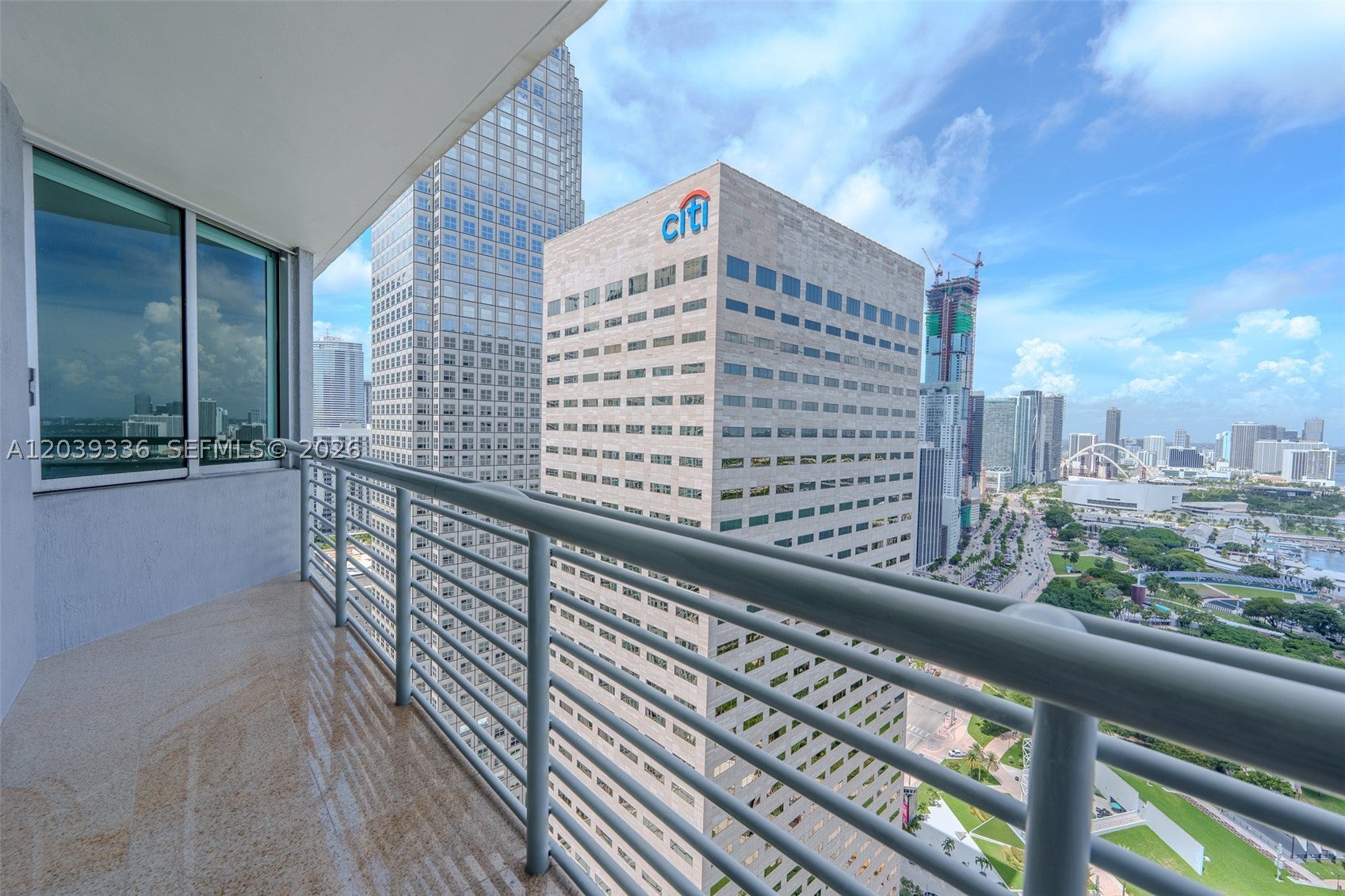 325 S BISCAYNE BLVD 4122