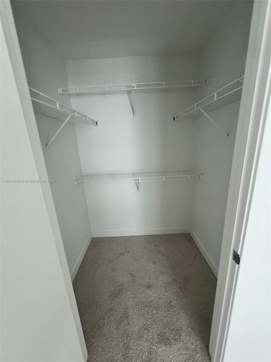 THE AXIS ON BRICKELL II C - Residential Lease