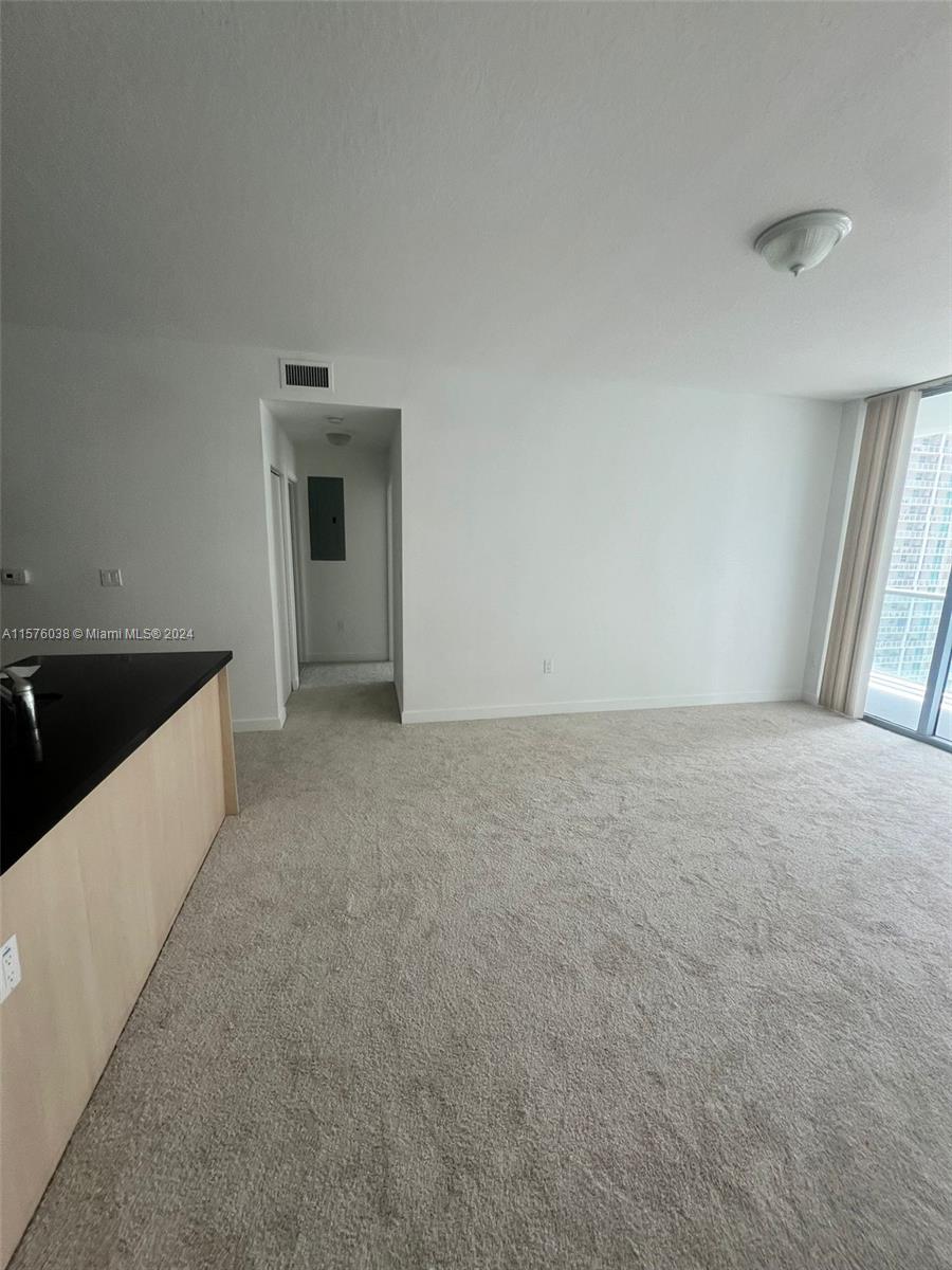 THE AXIS ON BRICKELL II C - Residential Lease