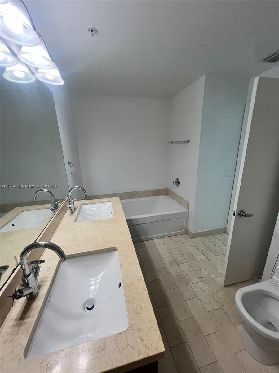 THE AXIS ON BRICKELL II C - Residential Lease