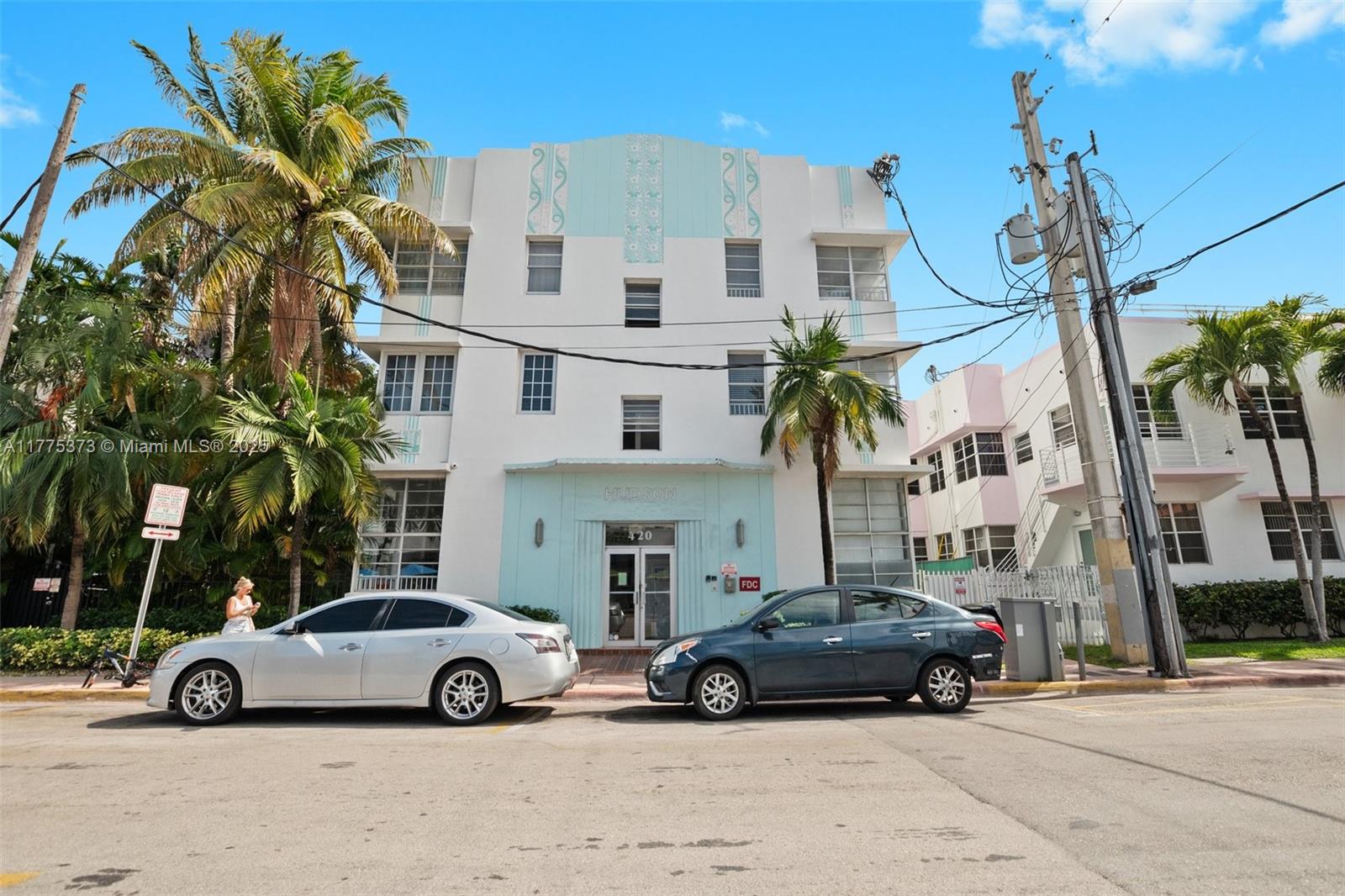 Property for Sale at 420 15th St 205, Miami Beach, Miami-Dade County, Florida - Bedrooms: 1 
Bathrooms: 2  - $399,000