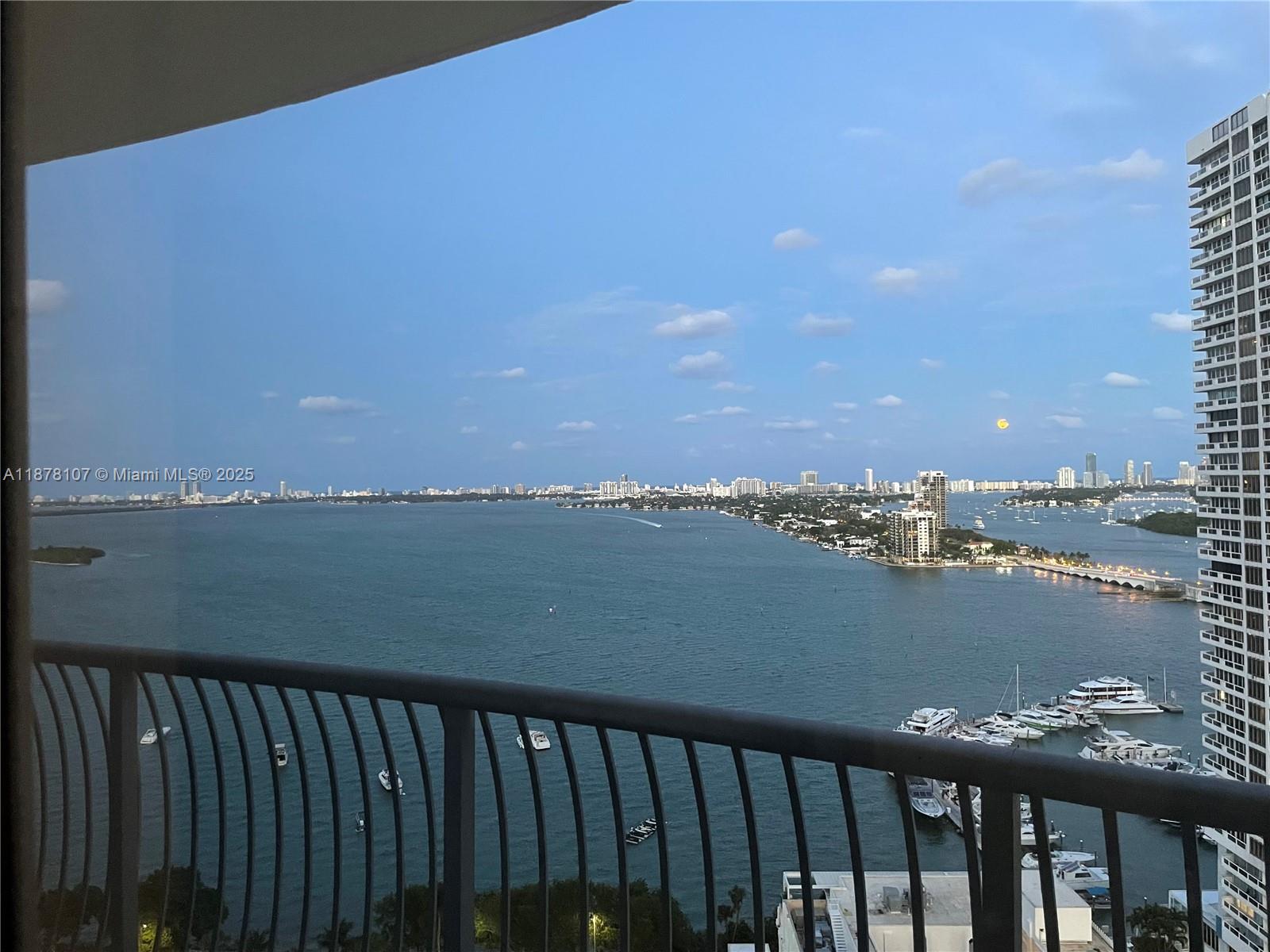 OPERA TOWER CONDO - Residential