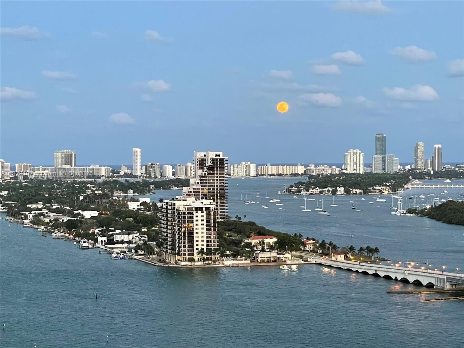 OPERA TOWER CONDO - Residential