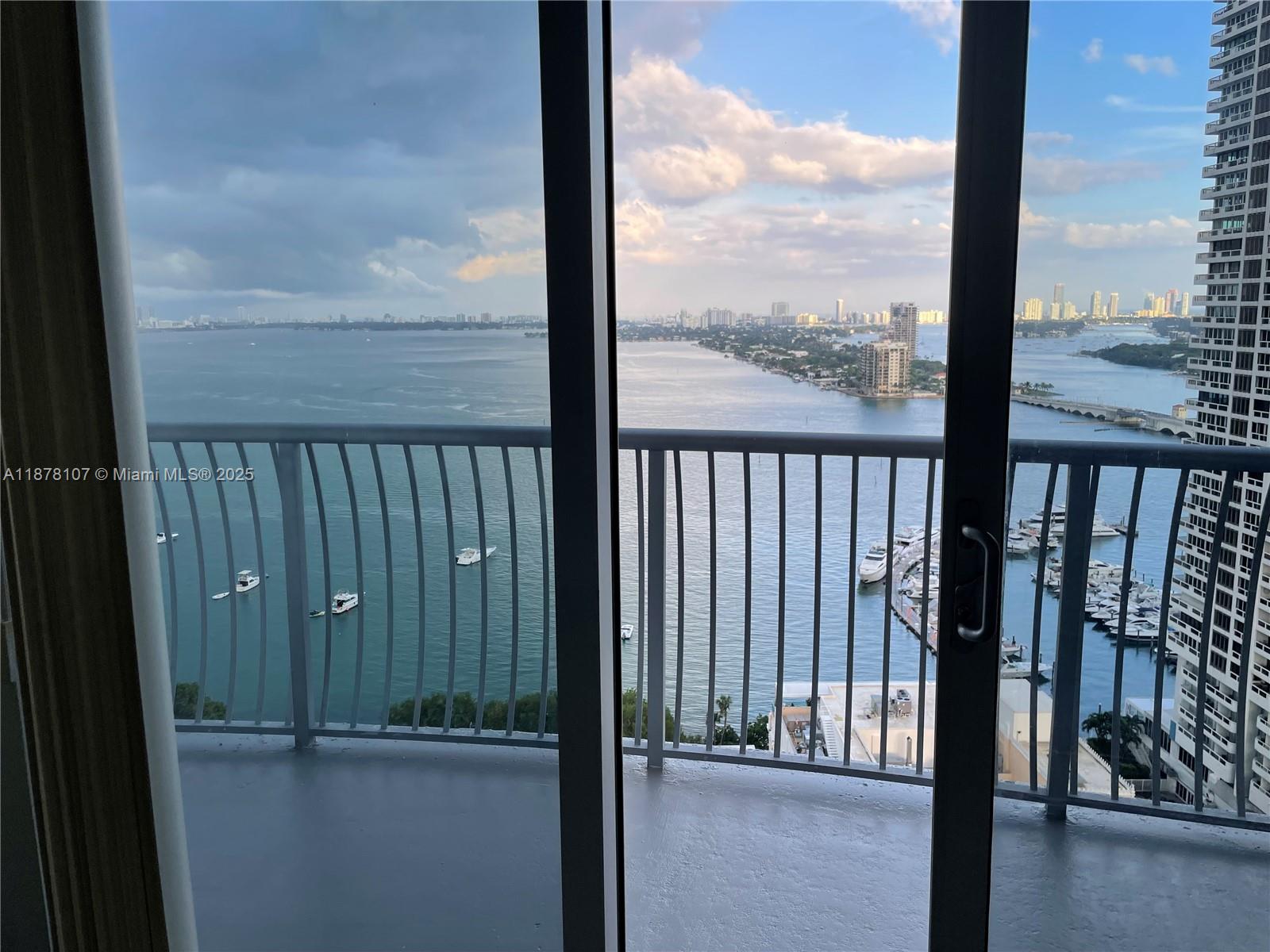 OPERA TOWER CONDO - Residential