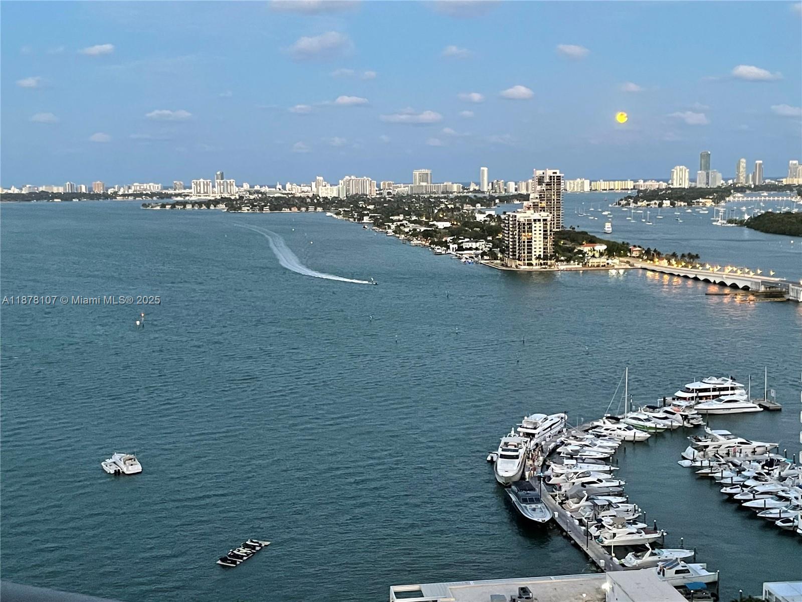 OPERA TOWER CONDO - Residential