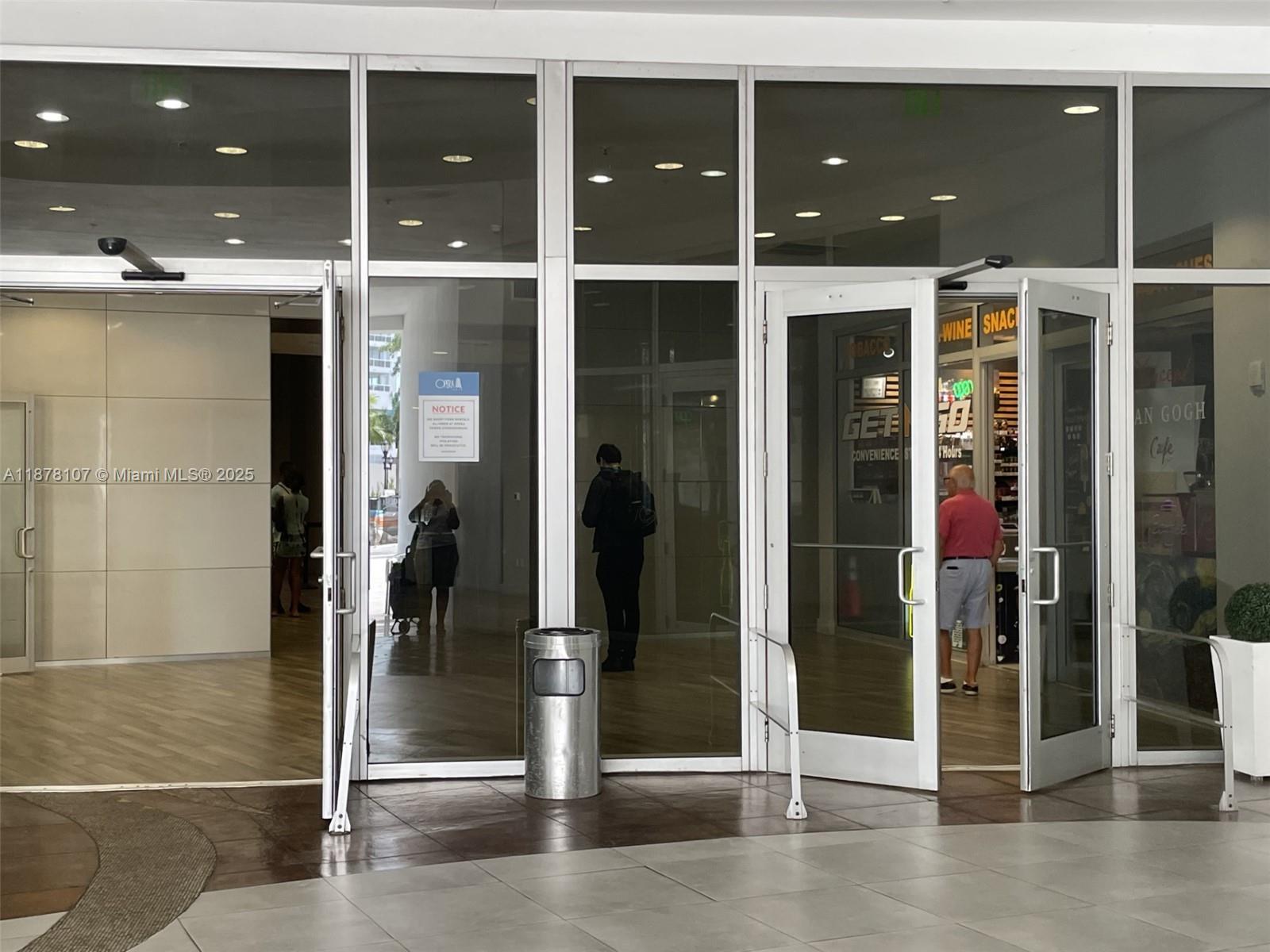 1750 N Bayshore Dr 2502