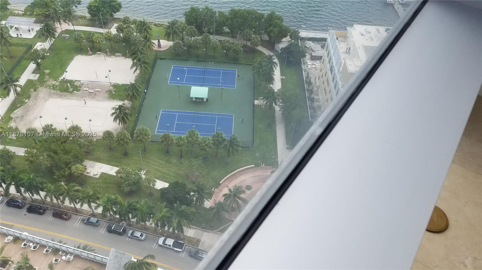 OPERA TOWER CONDO - Residential