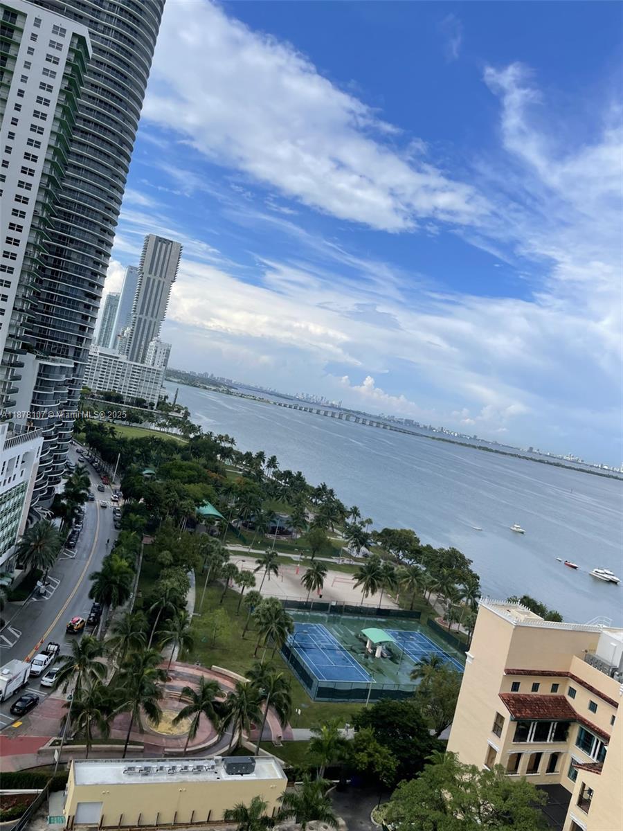 OPERA TOWER CONDO - Residential