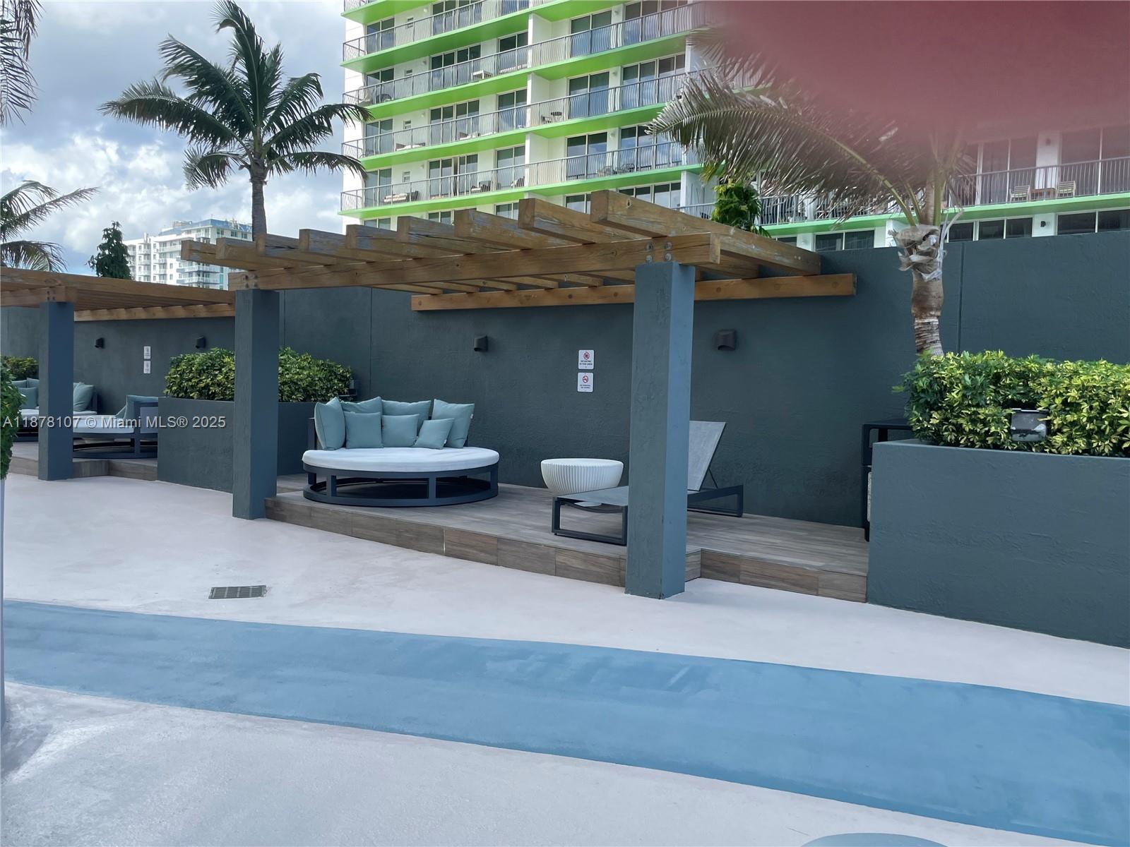 OPERA TOWER CONDO - Residential