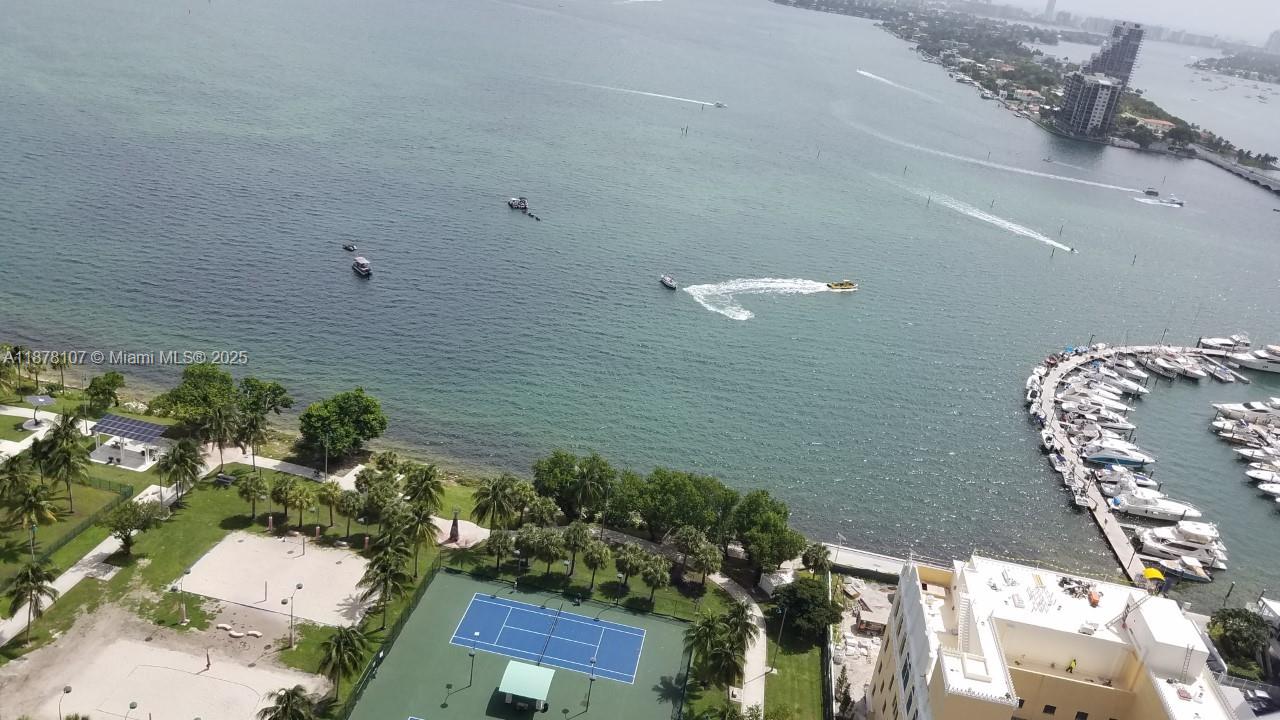 1750 N Bayshore Dr 2502