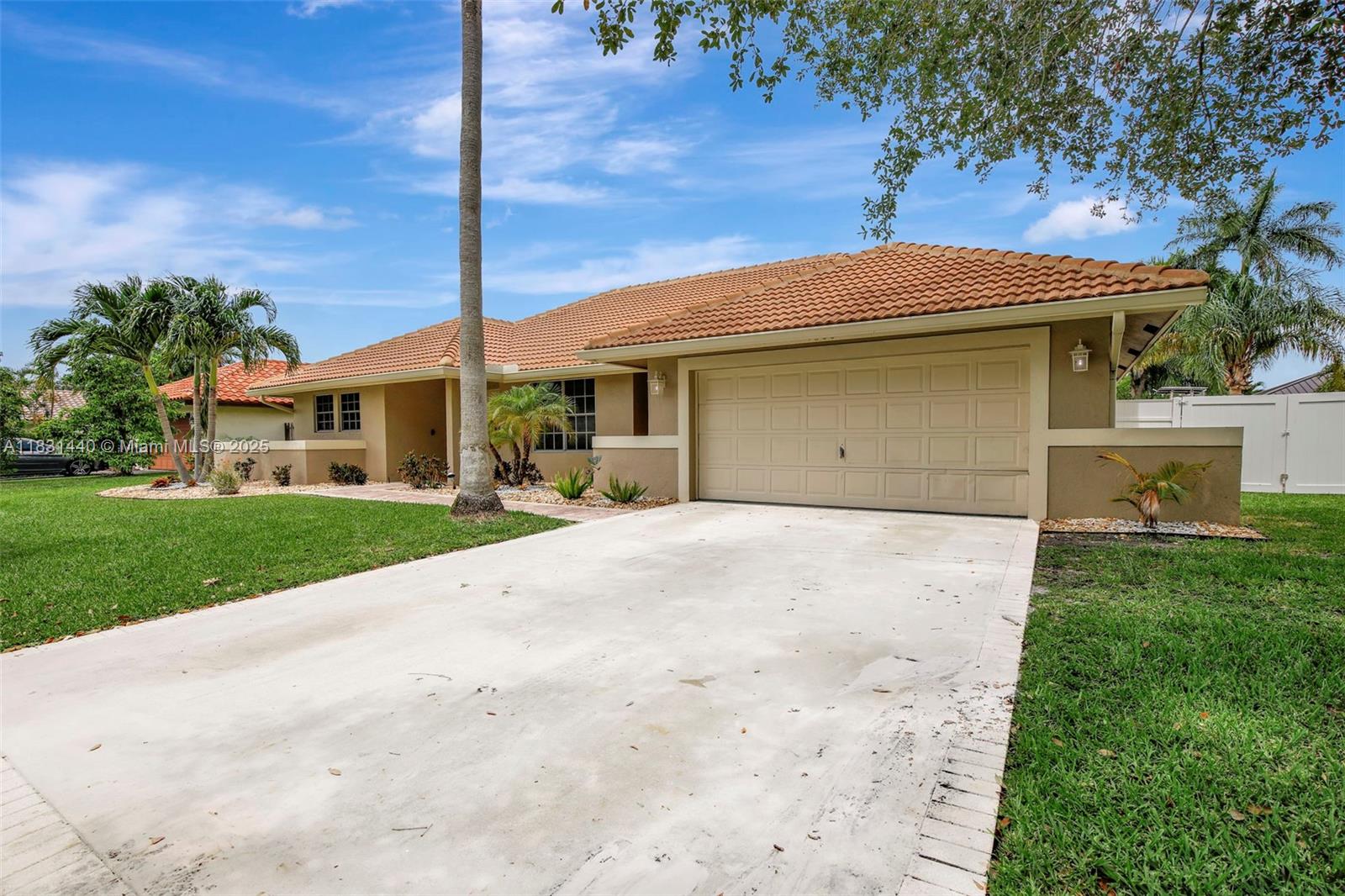 1600 SW 52nd Way