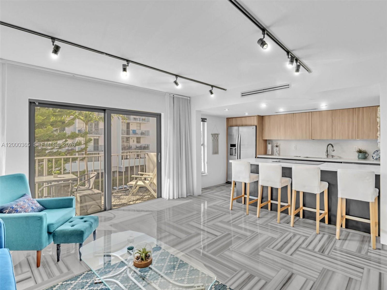 ALTON PARK CONDO - Residential