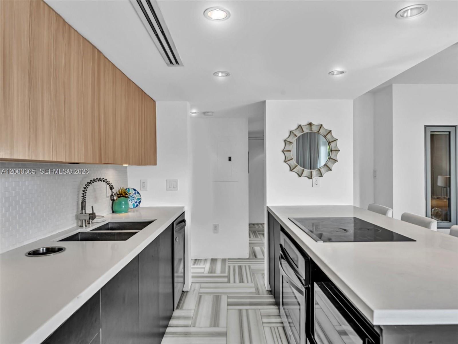 ALTON PARK CONDO - Residential