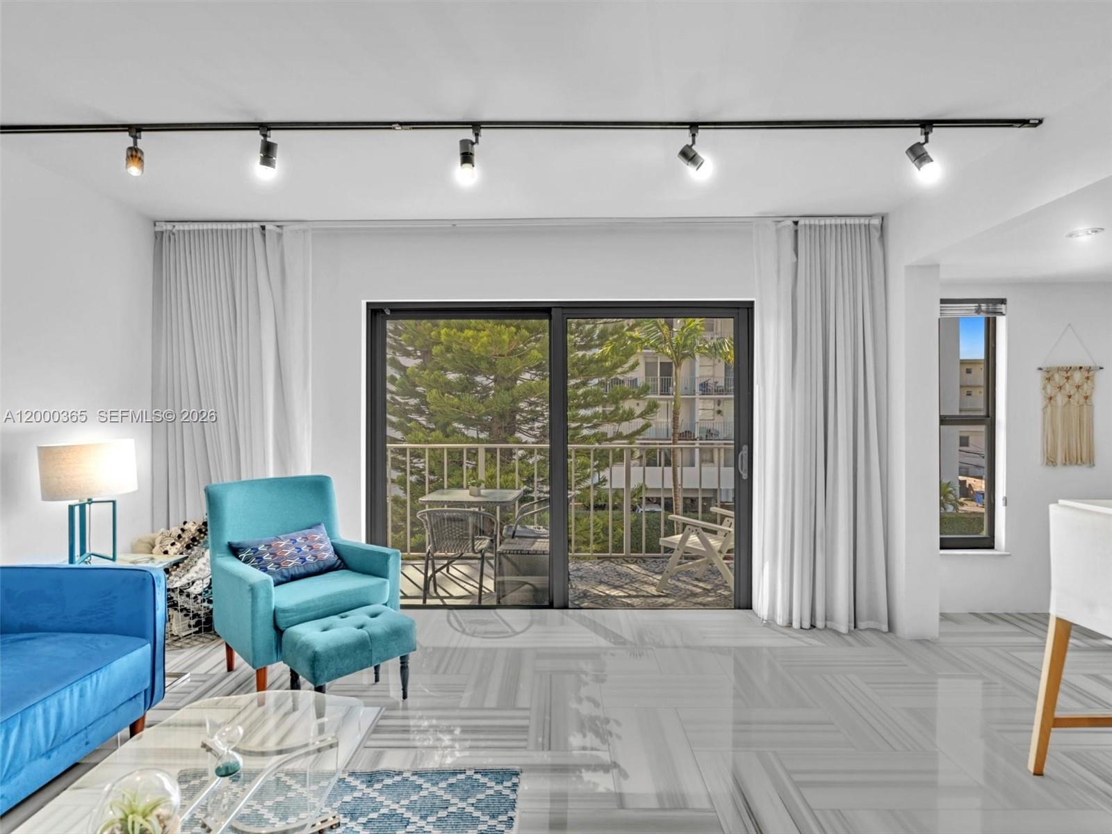 ALTON PARK CONDO - Residential