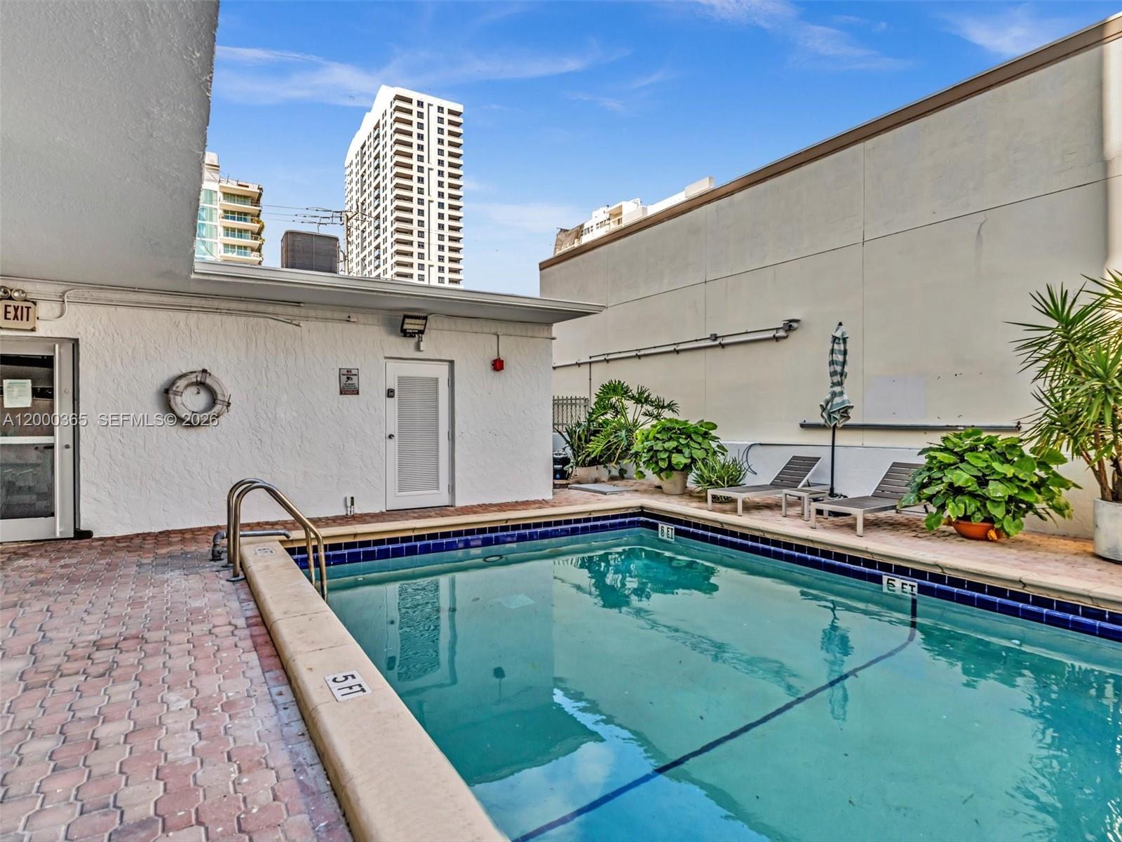 ALTON PARK CONDO - Residential