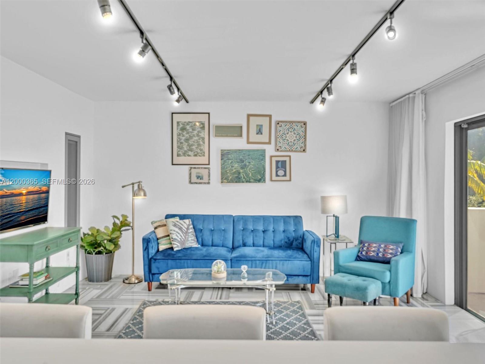 ALTON PARK CONDO - Residential