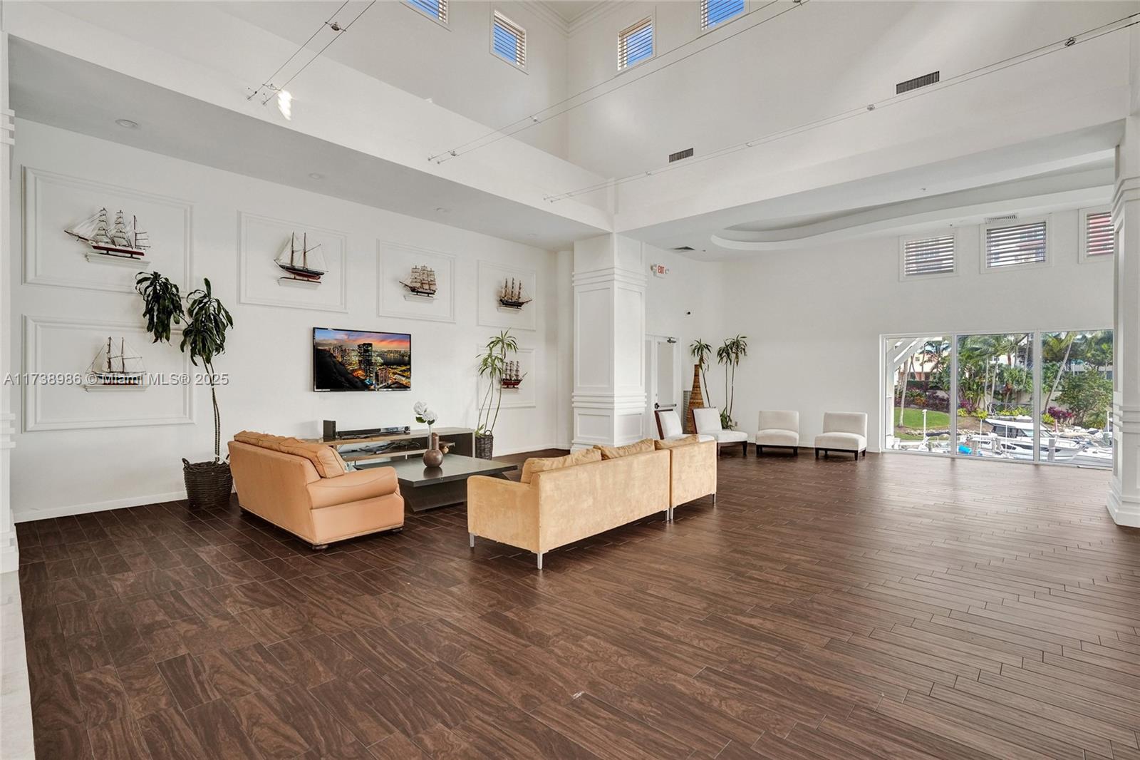 AVENTURA MARINA CONDO NUM - Residential