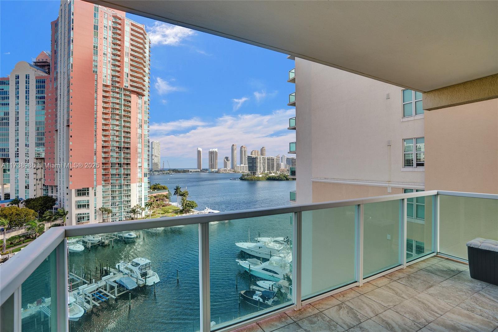 AVENTURA MARINA CONDO NUM - Residential
