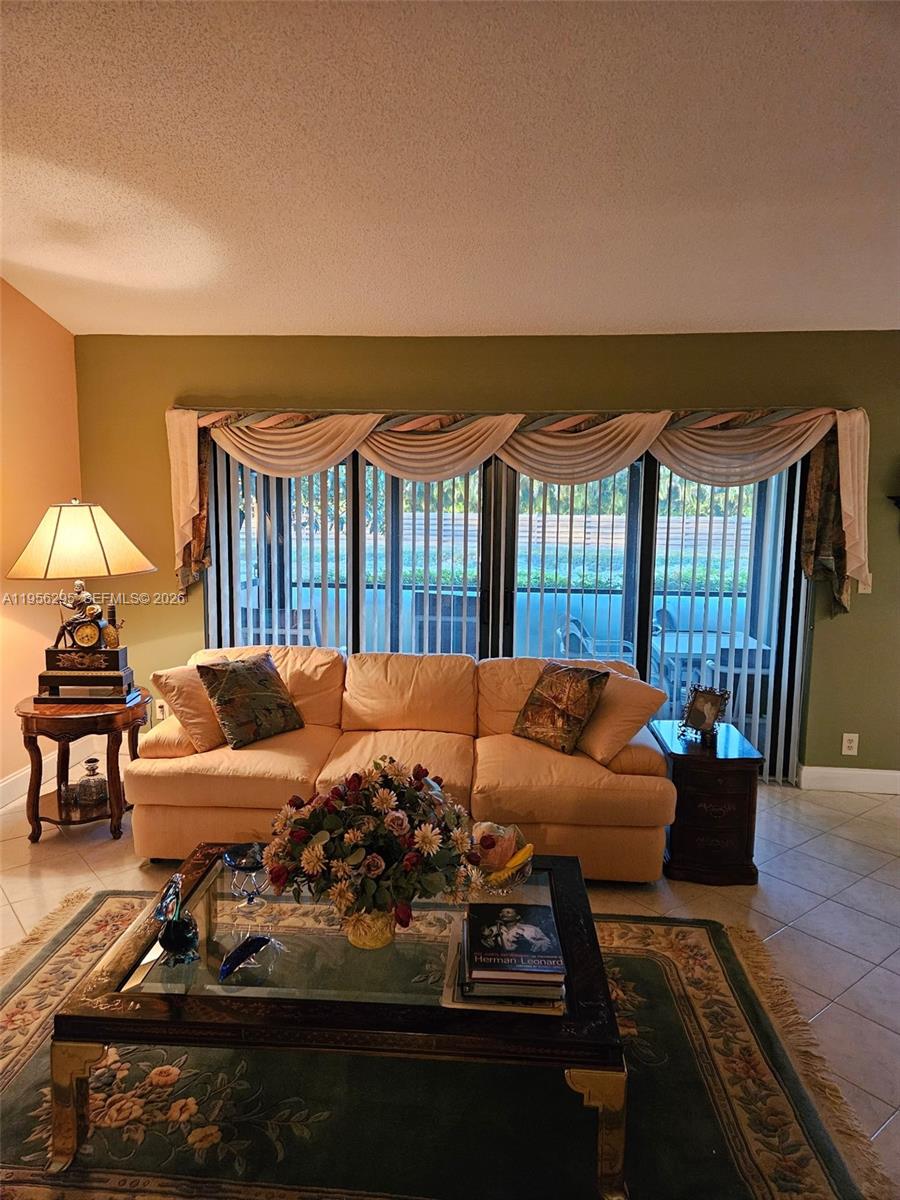 RIVIERA - Residential