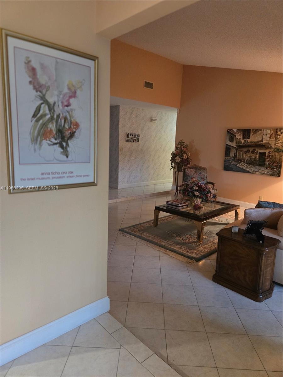 RIVIERA - Residential