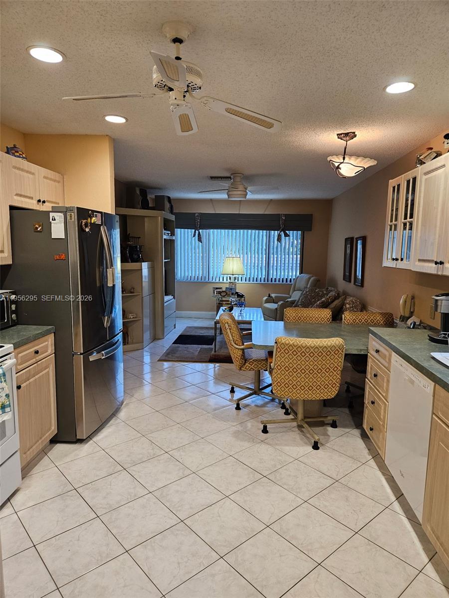 RIVIERA - Residential