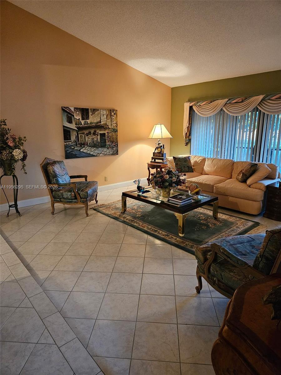 RIVIERA - Residential