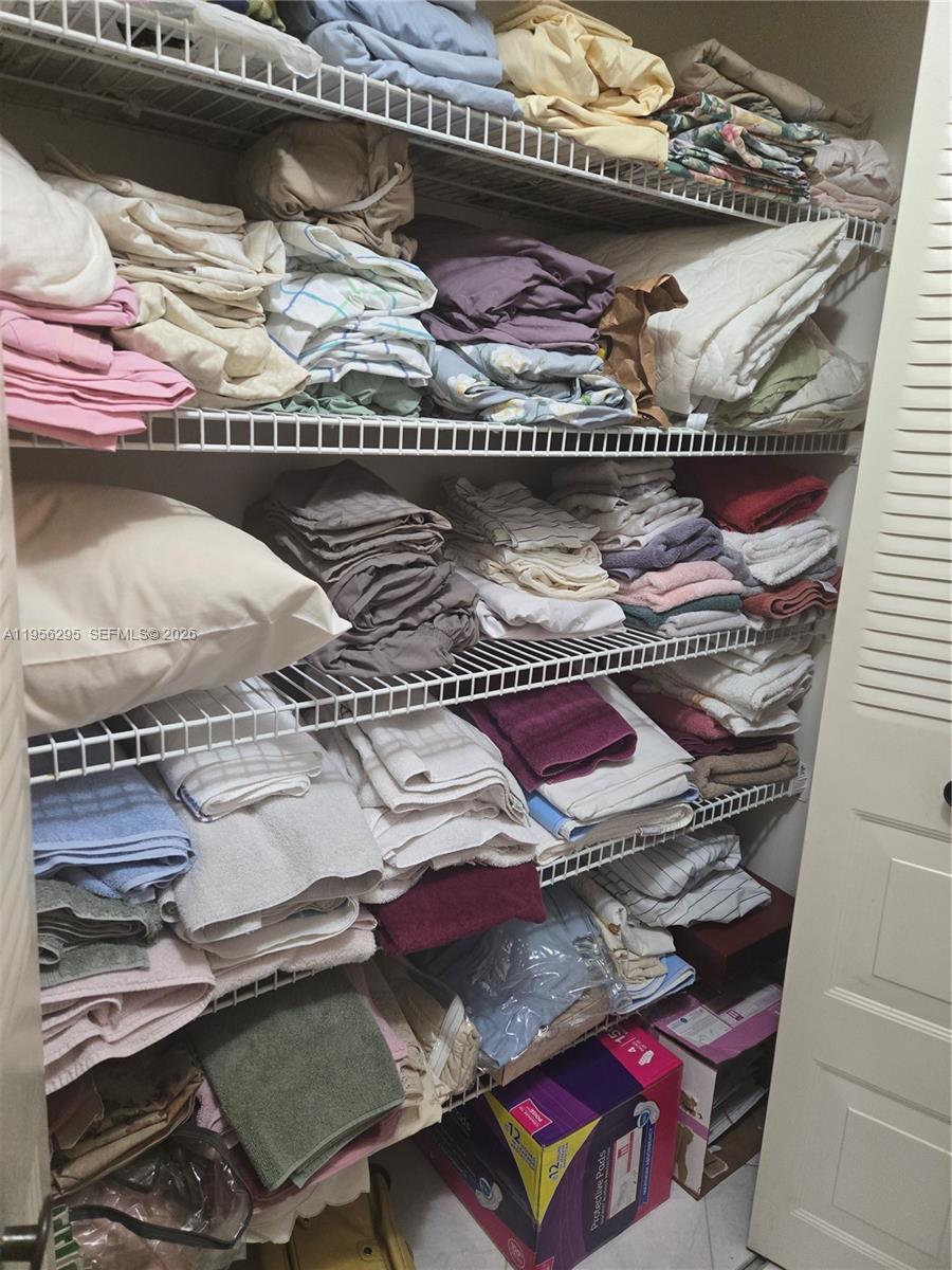 RIVIERA - Residential