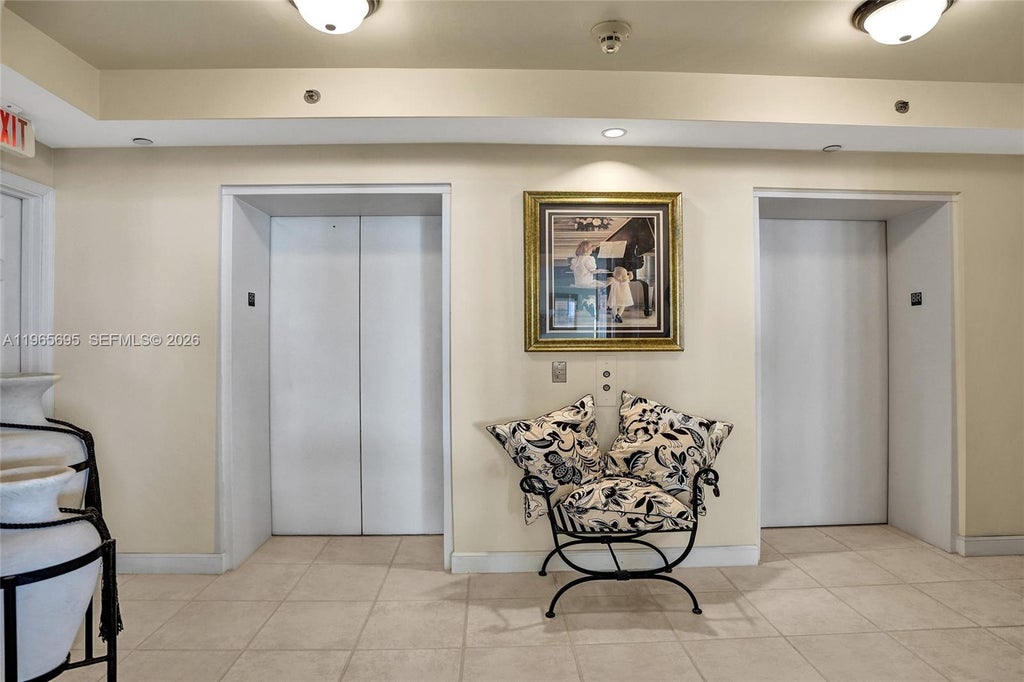 Photo of 301 N Birch Rd #8N, Fort Lauderdale, FL 33304 (MLS # A11965695)