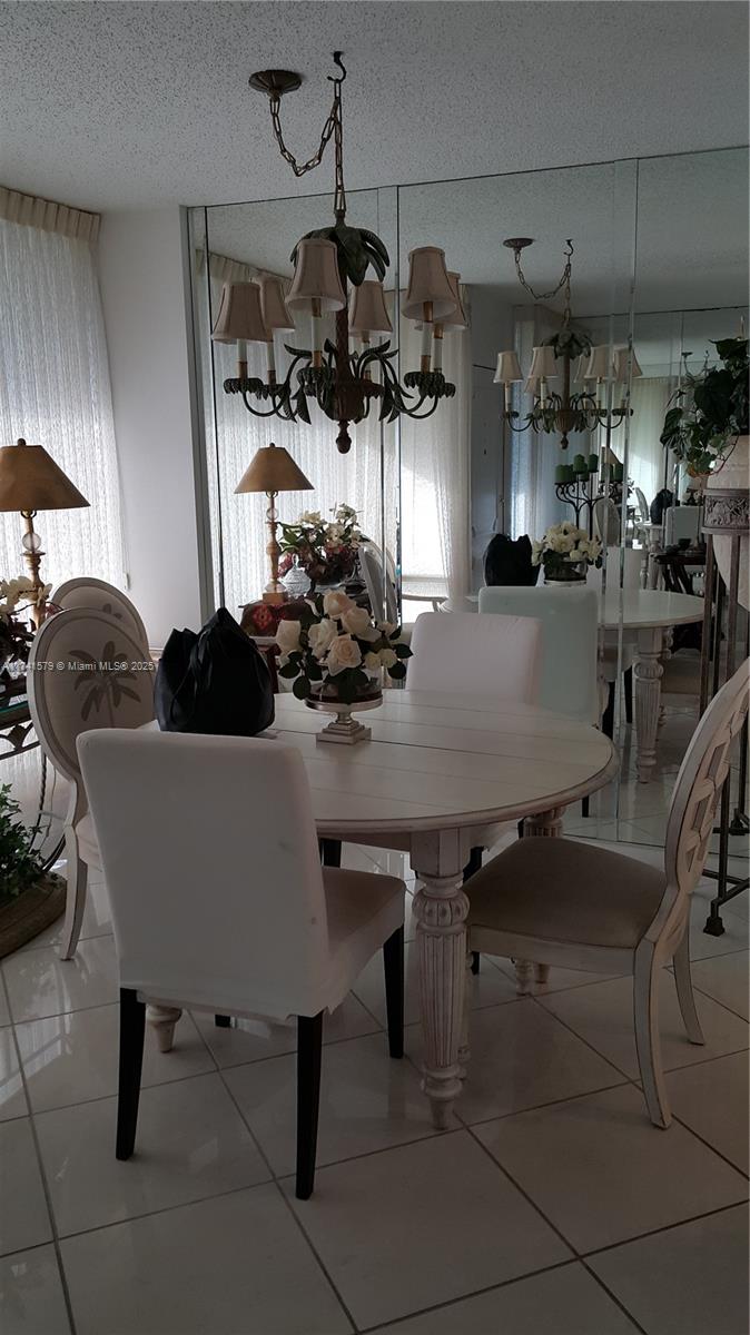 Prime Location in East Boca! Beautiful Two-Story condo – 2 Beds, 2.5 Baths Located 3 blocks from the prestigious New Mandarin Hotel, this bright and spacious unit offers a perfect blend of comfort and convenience.Two master bedrooms with en-suite full baths on the second floor.Convenient half bath on the main level Sun-filled interiors with plenty of natural light .Washer and dryer included in the unit Amenities:Enjoy exclusive community features, including:Tennis court,Fitness center,Sparkling pool.Prime Location:Minutes from the beach and top-rated supermarkets,Just 5 minutes from Mizner Park ,Ideal for living or as a high-value investment. This is a rare opportunity to own a stunning two-story unit in one of East Boca's most desirable locations.Easy to show – schedule your visit today