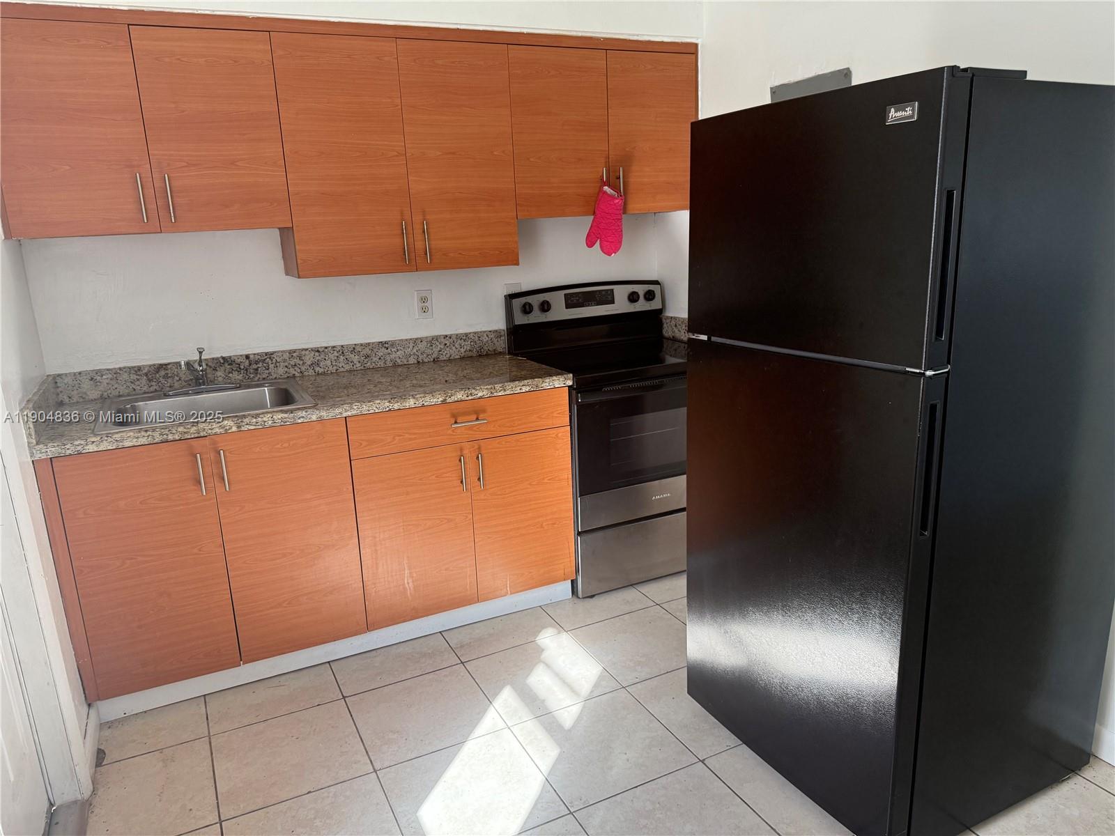 1 bedroom 1 bathroom unit in North Miami available immediately. Enjoy tile flooring throughout, spacious living area and kitchen. Water and one parking spot included. Secure your new home with first, last and security deposit. Housing vouchers are welcome. Schedule your tour today.