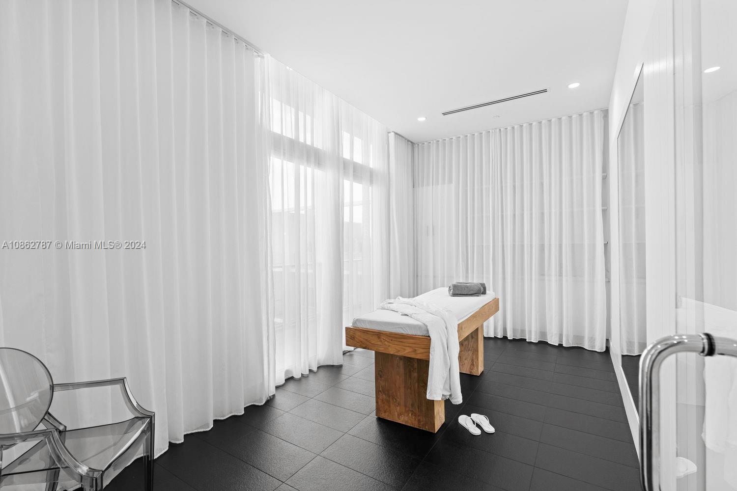 Metropica - Residential