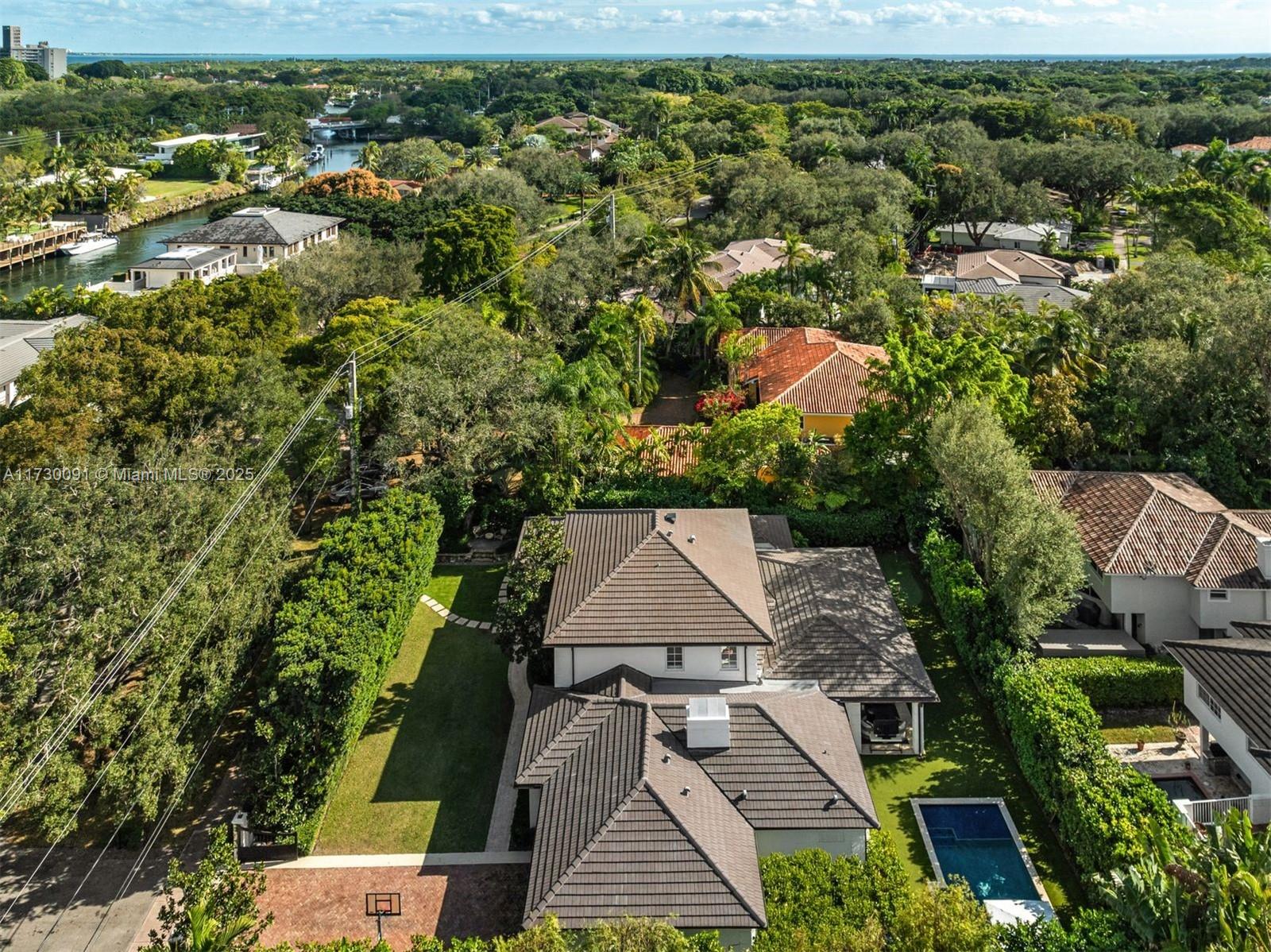 CORAL GABLES RIVIERA SEC - Residential