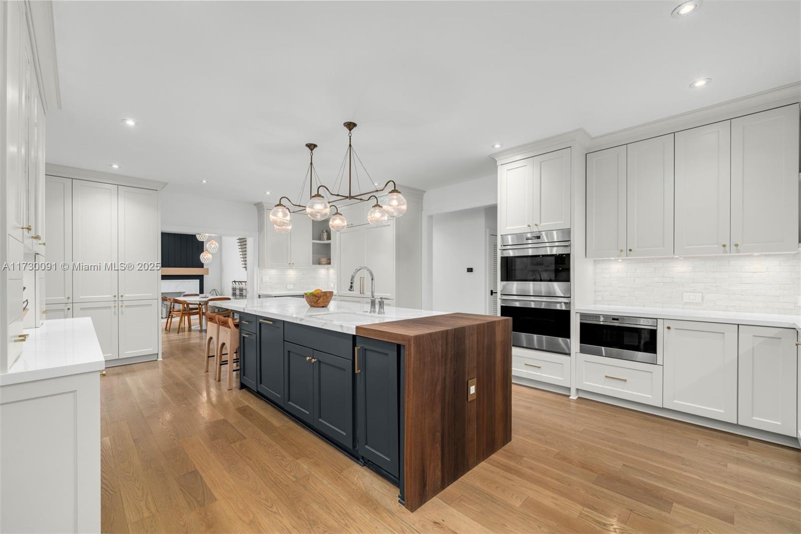 CORAL GABLES RIVIERA SEC - Residential