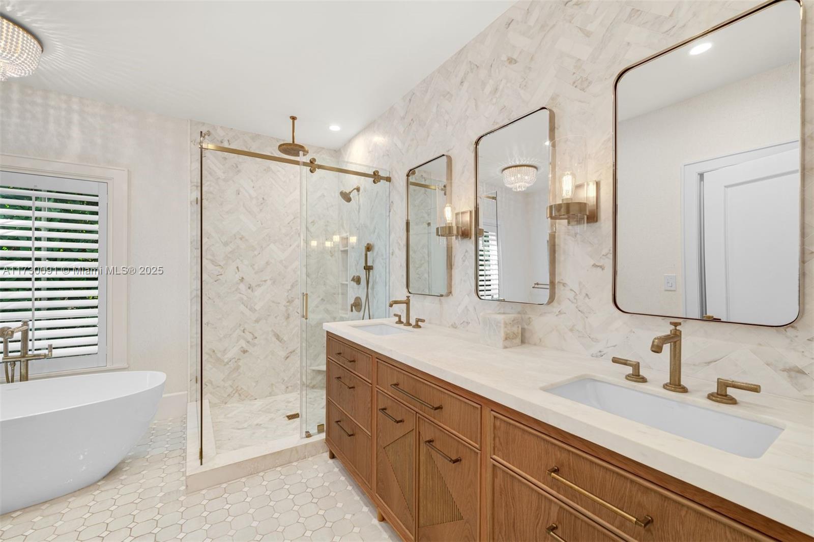 CORAL GABLES RIVIERA SEC - Residential