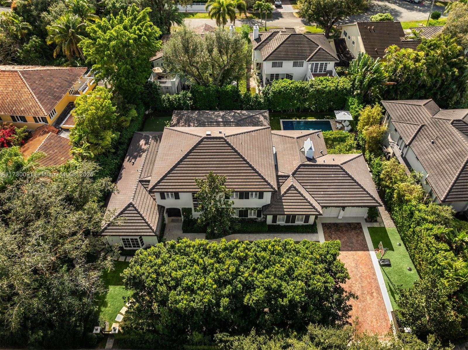 CORAL GABLES RIVIERA SEC - Residential