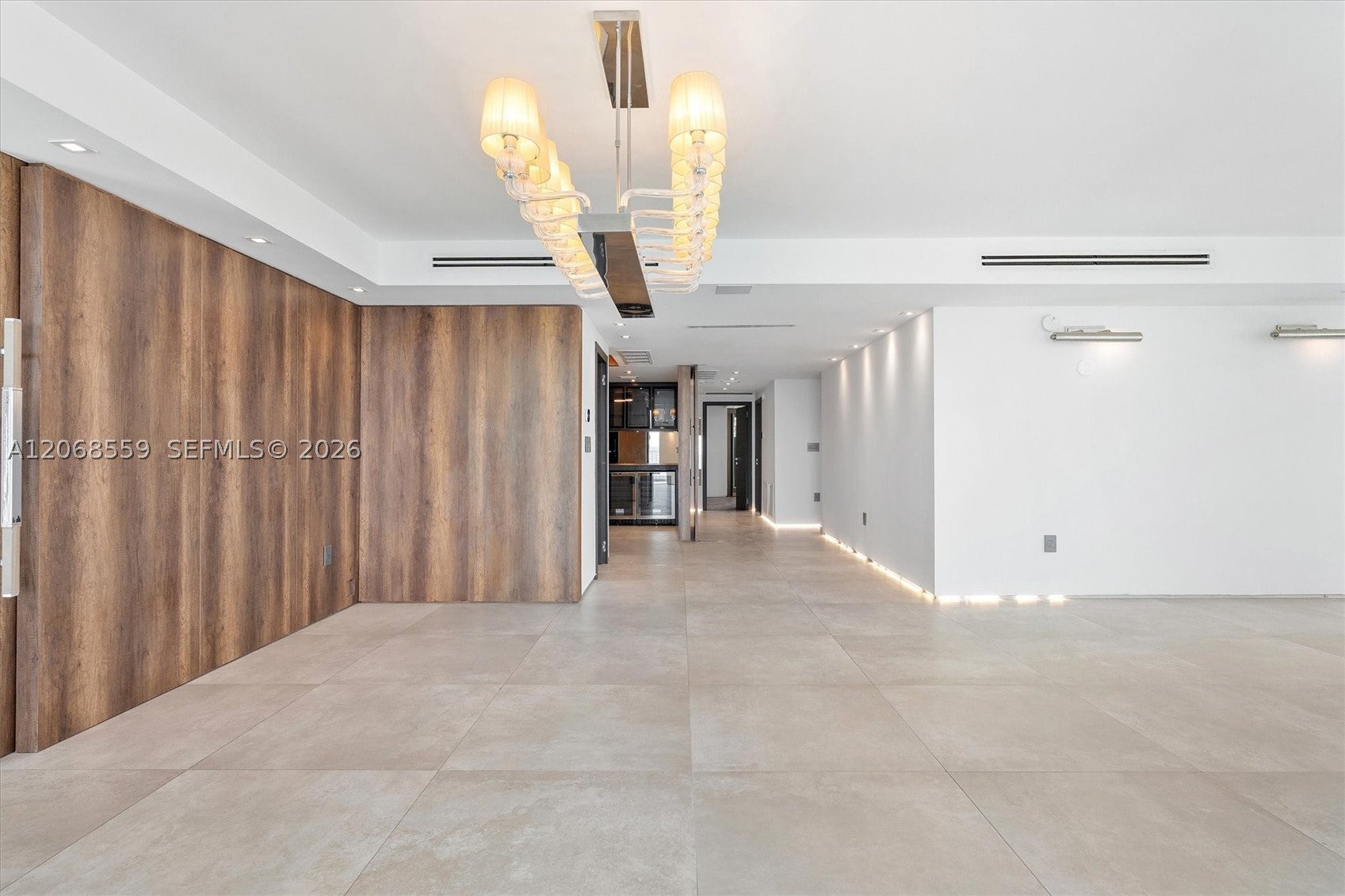 10155 Collins Ave 902