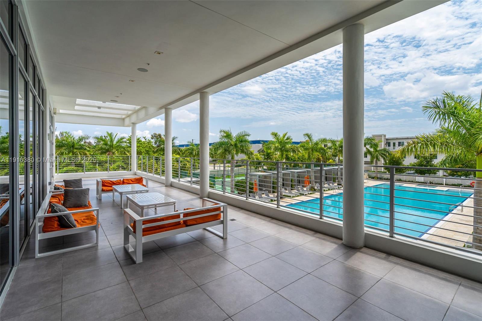 LANDMARK AT DORAL CONDO - Residential